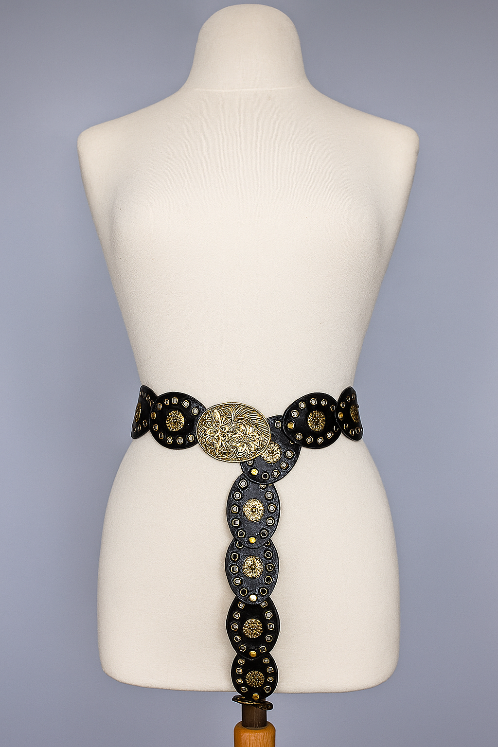 Azalea Vintage Brass Statement Belt – 112 cm