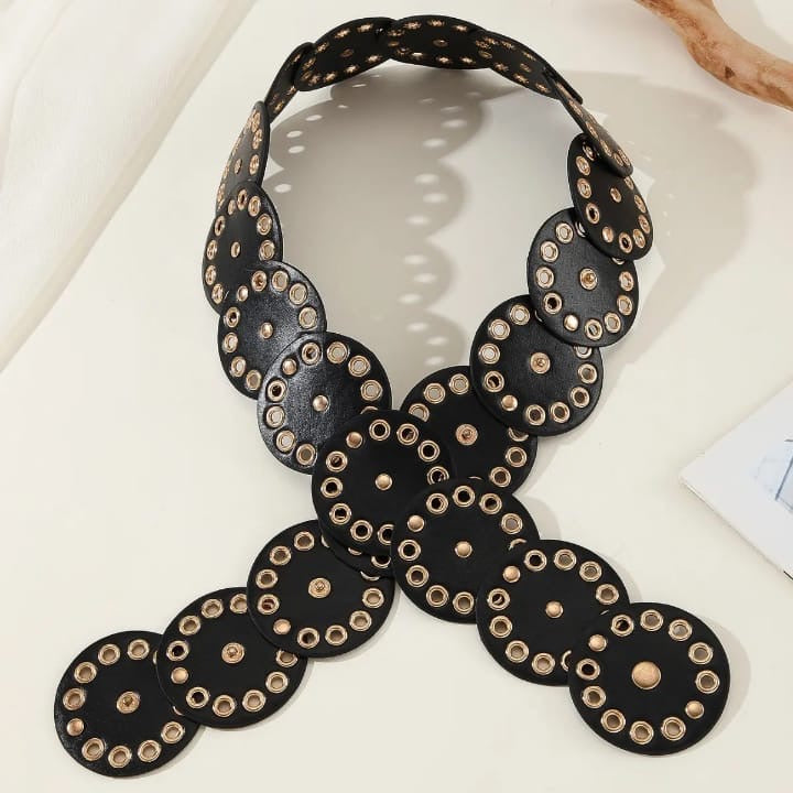 Bold Circle Eyelet Belt