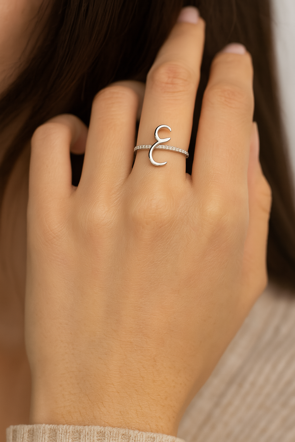 حرفك، هويتك” – “Your letter, your identity ring