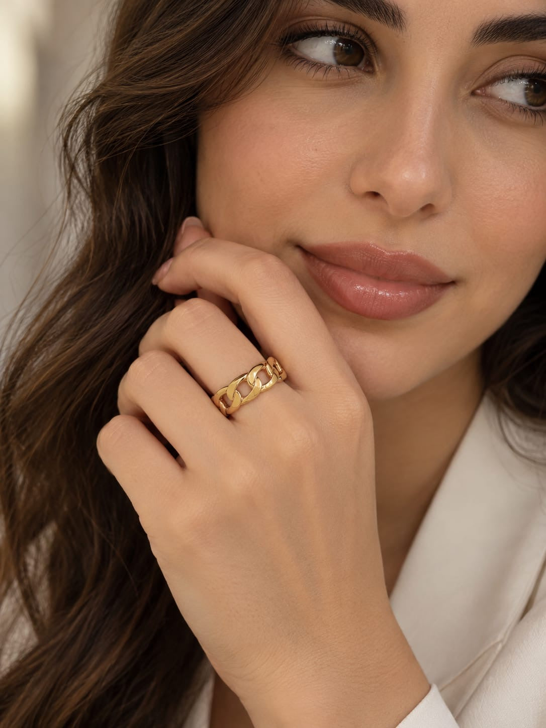 Golden Interlocking Link Ring