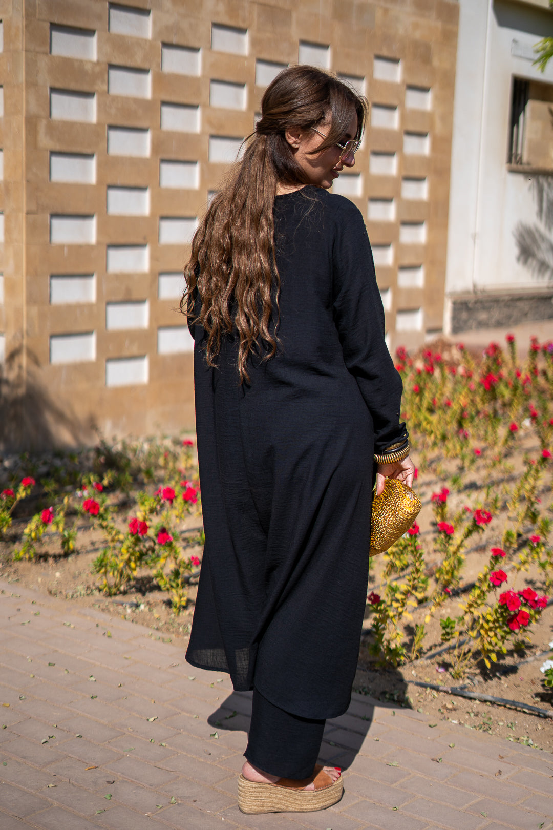 Black Breeze Linen Ensemble