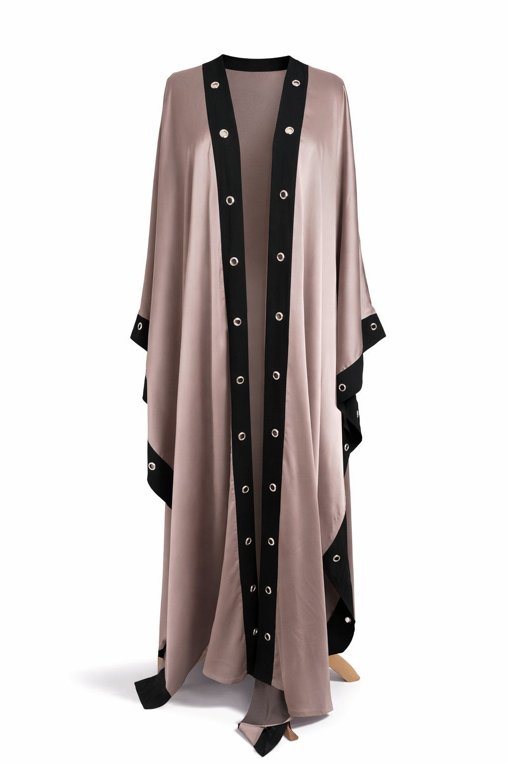 Layal Noir – ليال نوار