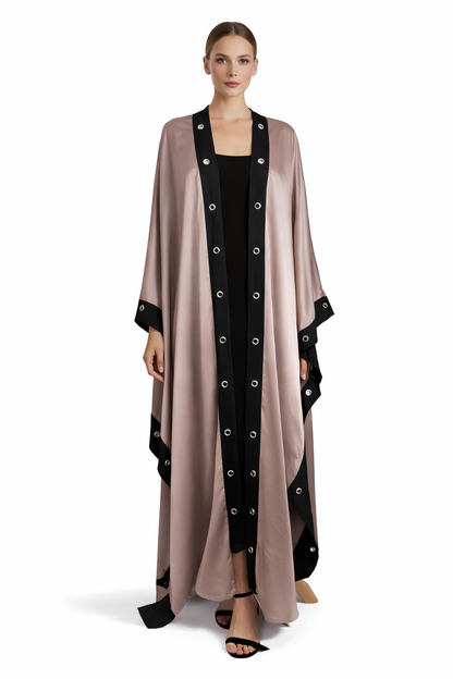 Layal Noir – ليال نوار