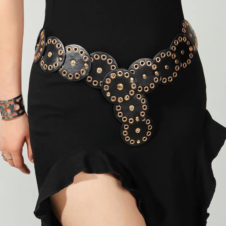 Bold Circle Eyelet Belt